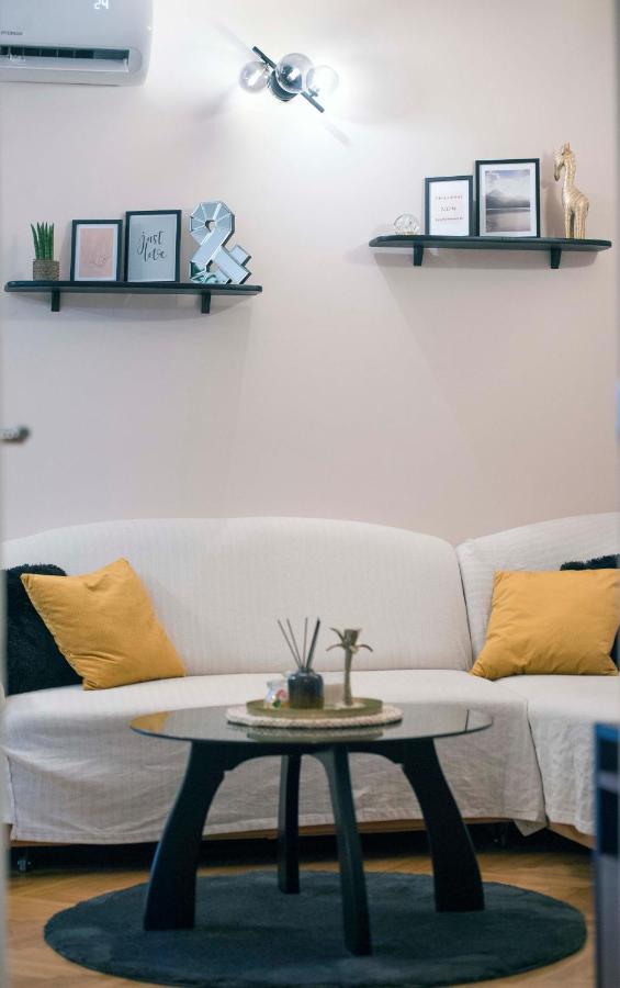 New Apartment Neda Оміш Екстер'єр фото
