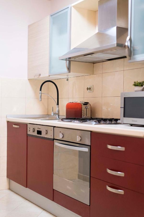 New Apartment Neda Оміш Екстер'єр фото
