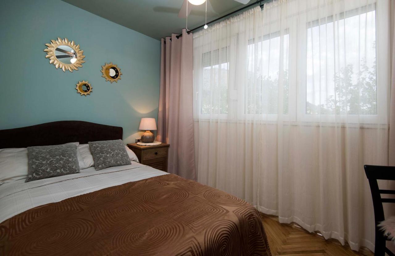 New Apartment Neda Оміш Екстер'єр фото