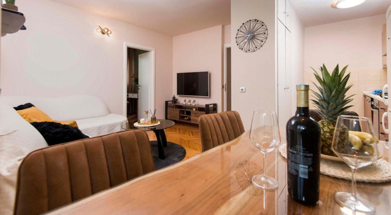 New Apartment Neda Оміш Екстер'єр фото
